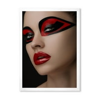 DesignArt 'Црвени усни црна шминка на очите на маската девојка' модерна врамена уметничка печатење