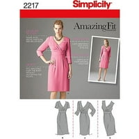 Едноставност плус модели на фустани со големина, секоја од нив